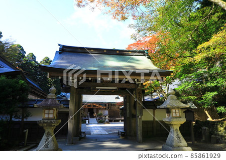 Hieizan Enryakuji Temple, the former three major temples of autumn colors Hieizan Enryakuji Temple, the former three major temples of autumn colors 85861929