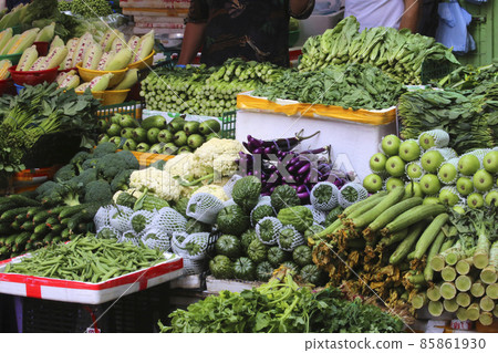 Chinese orchids sold in the Hong Kong market. The most popular and favorite Hong Kong vegetable 85861930