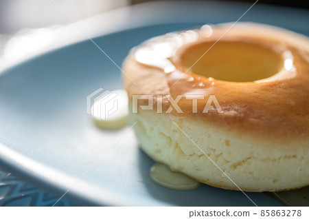 Sprinkle honey on the morning lighted breakfast biscuit scones 85863278