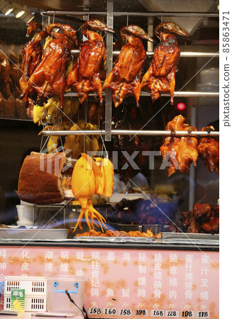 Duck pottery and char siu sold in Wan Chai, Hong Kong. very delicious. Duck pottery and char siu sold in Wan Chai, Hong Kong. very delicious. 85863471