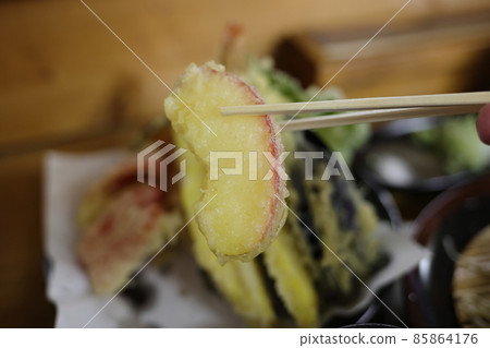 藍籠蘋果天婦羅 藍籠蘋果天婦羅 85864176