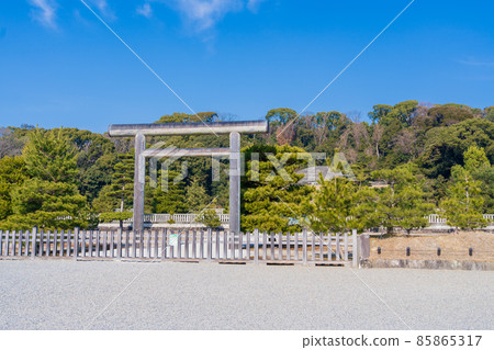 京都市伏見區、明治第122代天皇伏見桃山陵 85865317