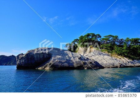 Nishiizu Dogashima coast 85865370