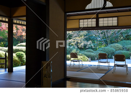 Autumn leaves in full bloom, Jozanen in autumn, Shisenkaku 85865938