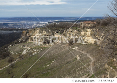 Cave city Chufut-Kale in Bakhchysarai, Crimea Cave city Chufut-Kale in Bakhchysarai, Crimea 85868632