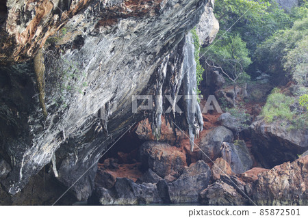 Details and forms of rocks on Railay peninsula, Thailand Details and forms of rocks on Railay peninsula, Thailand 85872501