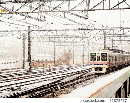 Snow train track overhead line station 85872787
