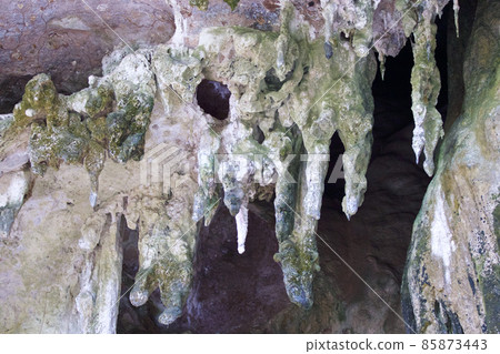 Details and forms of rocks on Railay peninsula, Thailand 85873443