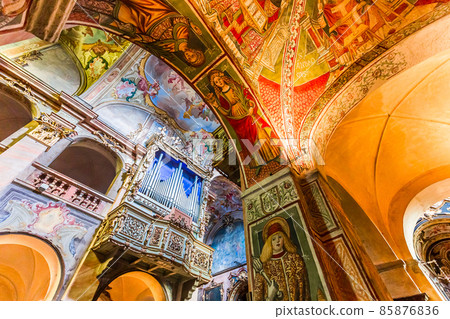 Basilica di Orta, Orta san Giulio, italy Basilica di Orta, Orta san Giulio, italy 85876836