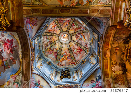 Basilica di Orta, Orta san Giulio, italy Basilica di Orta, Orta san Giulio, italy 85876847