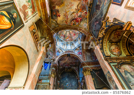 Basilica di Orta, Orta san Giulio, italy Basilica di Orta, Orta san Giulio, italy 85876862