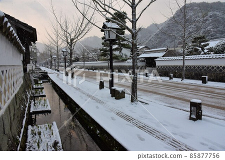 小京都津和野遠町通的雪景 85877756