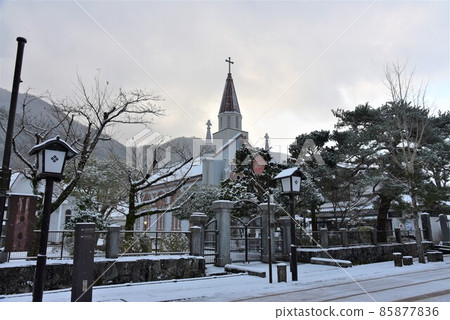 小京都津和野遠町通的雪景 85877836