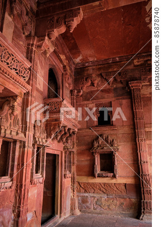 Old red sandstone palace at the Mughal city of Fatehpur Sikri in Agra, India 85878740