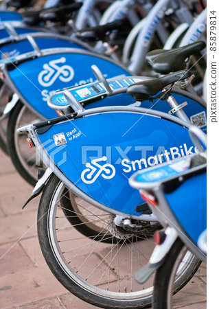 SmartBike public bicycles in New Delhi, India 85879814