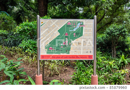 Tourist information map of Lodi Gardens in New Delhi, India 85879960