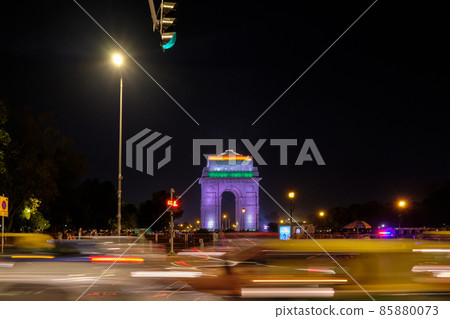 Night view of the illuminated India Gate war memorial in New Delhi, India 85880073