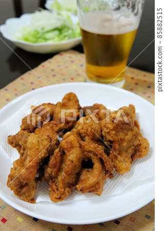 Midsummer fried chicken and beer 85882515