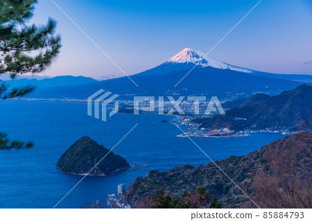 (靜岡縣)沼津海岸線和富士山 (靜岡縣)沼津海岸線和富士山 85884793