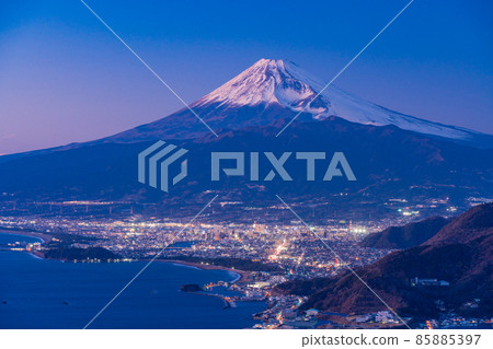 (靜岡縣)沼津路燈和富士山 (靜岡縣)沼津路燈和富士山 85885397