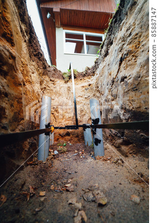 house electricity grounding instalaltion, underground metal framework part 85887147