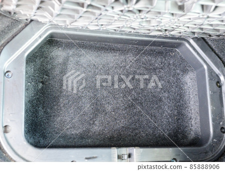 Internal small trunks in the car under the feet of the passenger seats. Internal small trunks in the car under the feet of the passenger seats. 85888906