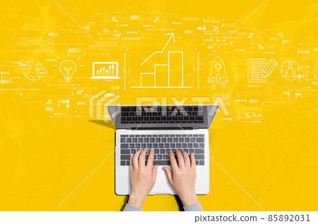 Business growth analysis with person using laptop 85892031