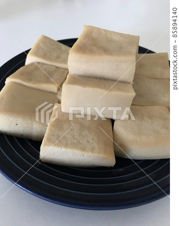 Enjoy Koya tofu, wife's home-cooked food, dinner at home, happy family, corona Enjoy Koya tofu, wife's home-cooked food, dinner at home, happy family, corona 85894140