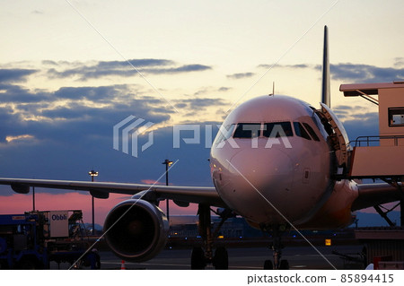 噴氣加油 85894415