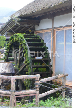 水磨坊(Oshino Hakkai·Naka Pond / Oshino Village,Nanchusu Minamitsuru District,山梨縣) 水磨坊(Oshino Hakkai·Naka Pond / Oshino Village,Nanchusu Minamitsuru District,山梨縣) 85898575