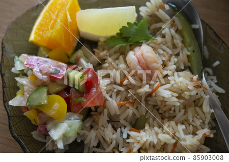 Long grain rice seafood pilaf, tabbouleh, orange 85903008