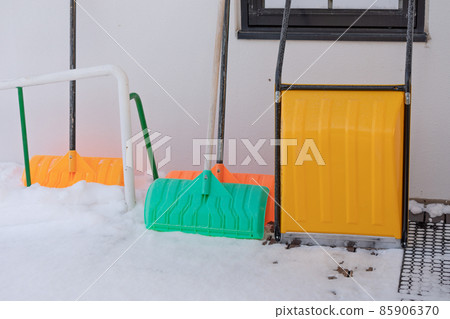 [Biei-cho, Hokkaido] Snow removal tools Snow dump and pusher 85906370