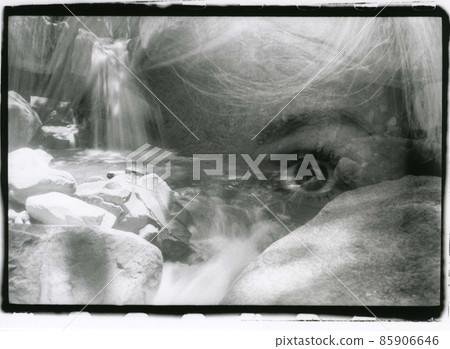Multiple exposure Multiple exposure 85906646
