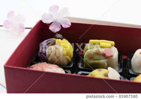 春天的日式甜點 85907380