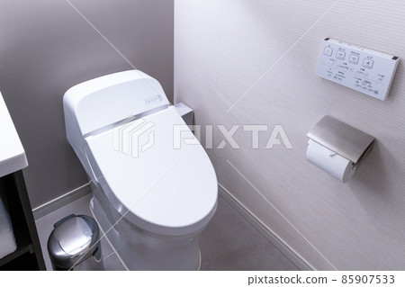 淋浴 西式馬桶 淋浴 西式馬桶 85907533