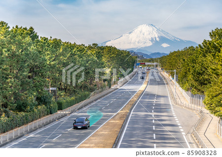 自動駕駛對車道的駕駛支持 85908328