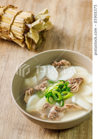 winter korean food beef tteokguk dish winter korean food beef tteokguk dish 85908375
