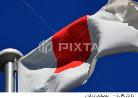 Flag of the Hinomaru winding in the wind 85908512