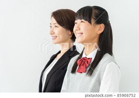 初中生，高中生，婦女學習，參加考試，學習 85908752