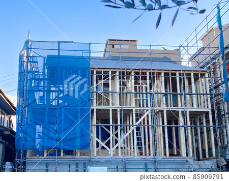 Detached house under construction Detached house under construction 85909791