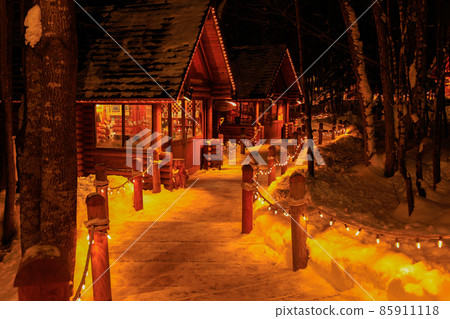 [Winter in Furano, Hokkaido] Ningle Terrace at night in January 85911118
