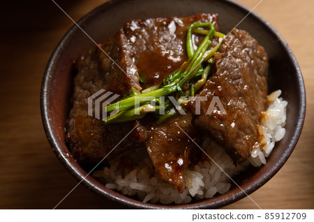 燒肉碗 85912709