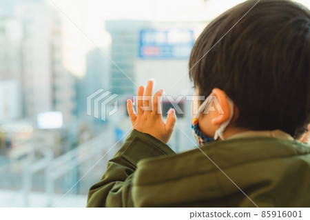 自動扶梯兒童手部零件 85916001