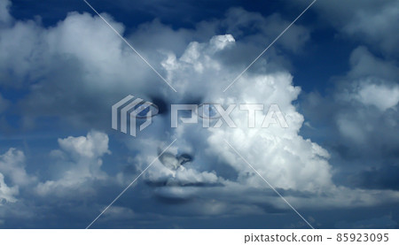 Mystic face 85923095