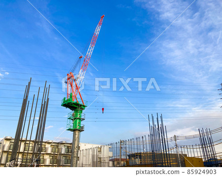 大型公寓建築工地的形象 大型公寓建築工地的形象 85924903