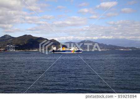 Suruga Bay Ferry going through Shimizu Port Suruga Bay Ferry going through Shimizu Port 85925894