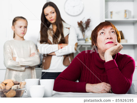 Upset grandmother dont speaking after discord 85926195