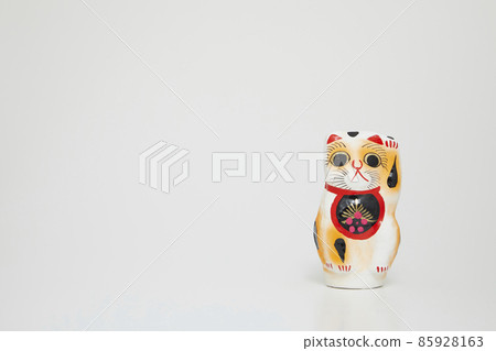 Simple beckoning cat Simple beckoning cat 85928163