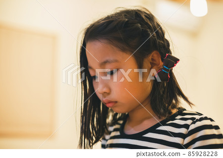 younger, person, girl 85928228