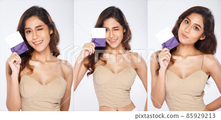 Empty package product of cosmetic, make up, treatment, vitamins, lotion in Asian 20s woman hand palm Empty package product of cosmetic, make up, treatment, vitamins, lotion in Asian 20s woman hand palm 85929213